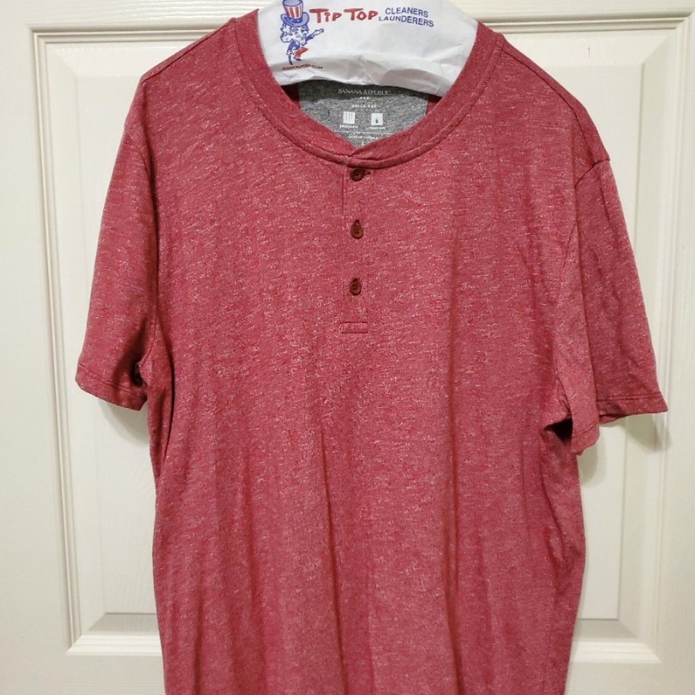 Banana Republic Tee Shirt